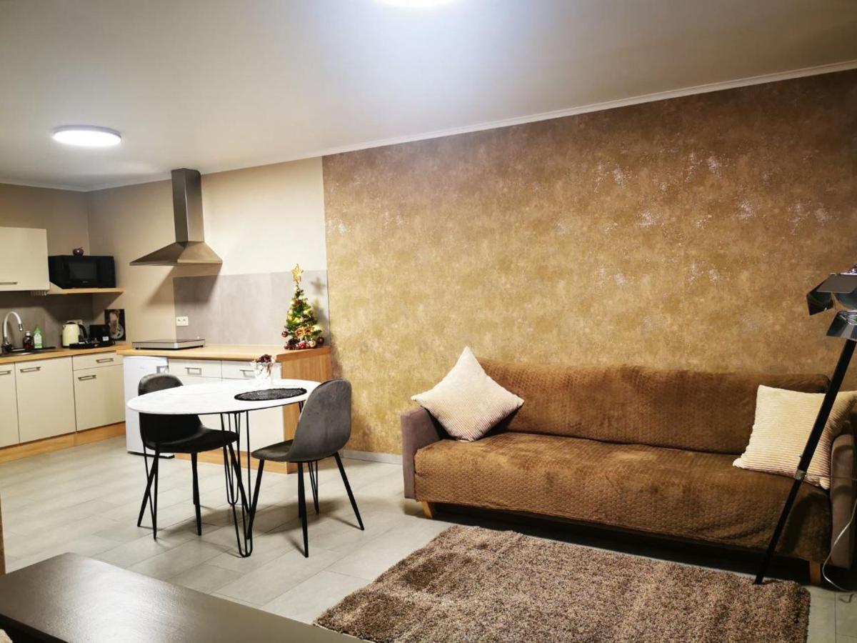 Studio Les Champs Baelen Bagian luar foto